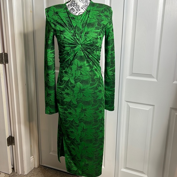 Zara Dresses & Skirts - Zara Trafaluc Green Long Silts Dress S Floral